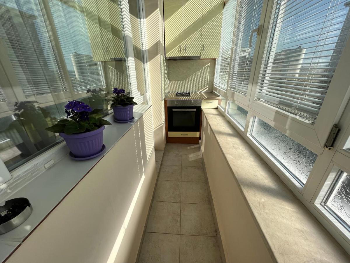 Apartment Acacia Varna Exteriör bild