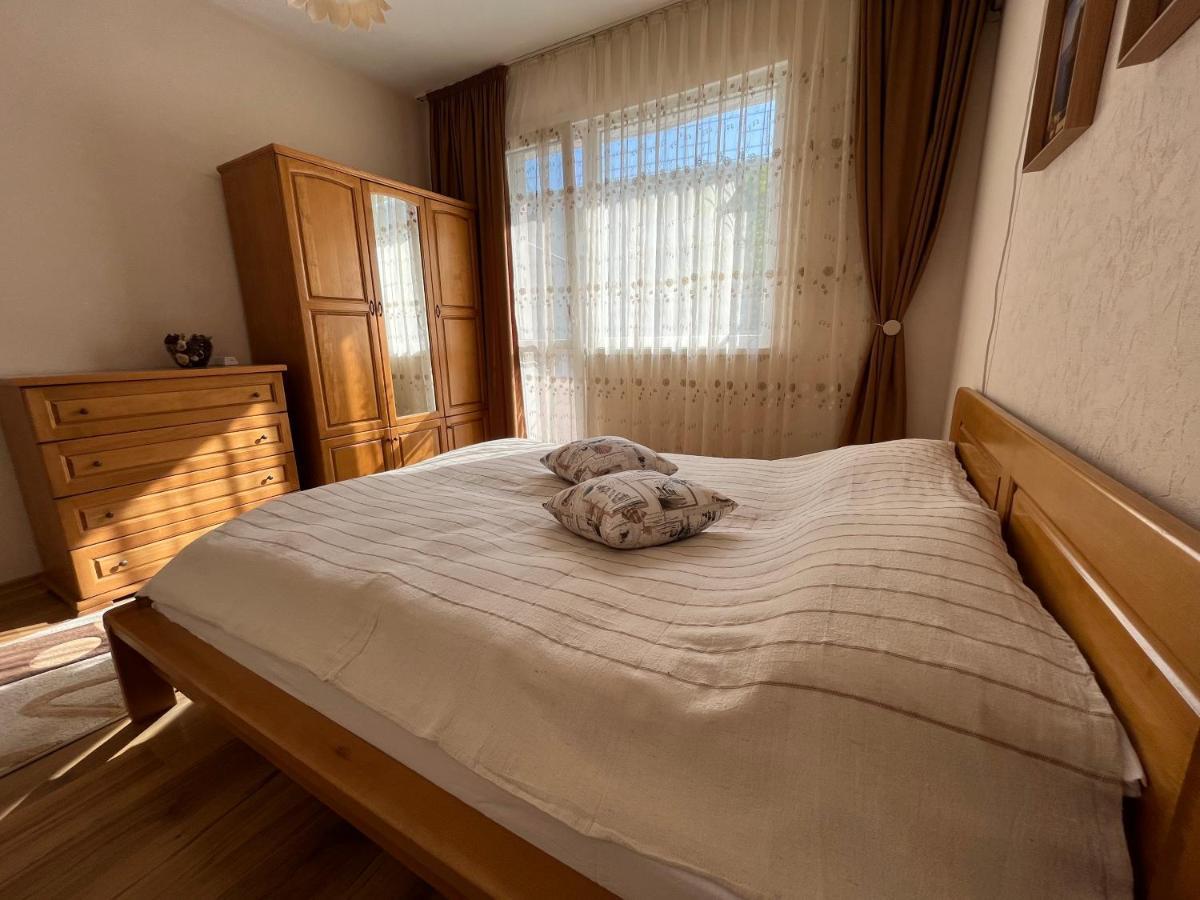 Apartment Acacia Varna Exteriör bild